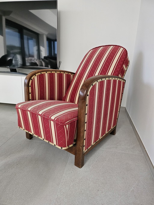 Retro Relax Chair Casino Style