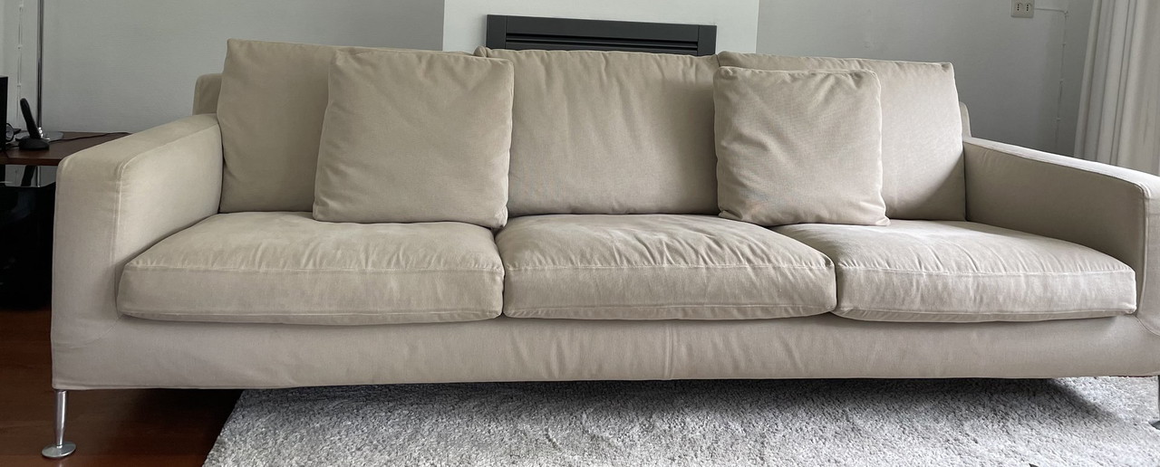 B&B Italia Harry three-seater sofa | €1,300 | Whoppah