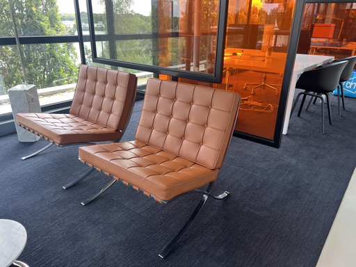 2x chaises Knoll Barcelona en cuir cognac