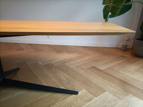 Image 1 of Seuren Jump And Wave Dining Table