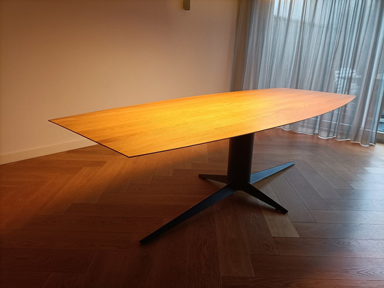 Image 1 of Seuren Jump And Wave Dining Table