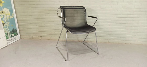 Image 1 of Charles Pollock para la silla Penélope de Castelli 