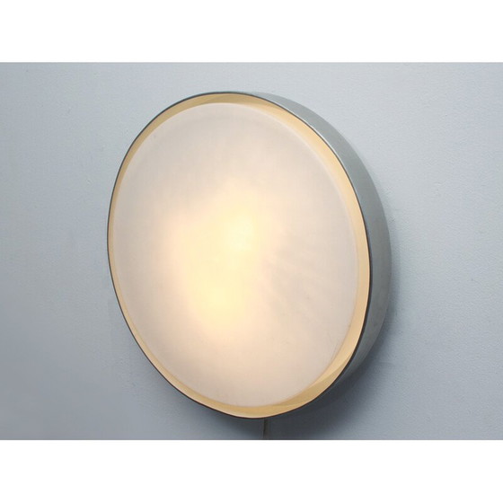 Image 1 of Lampada da parete vintage in vetro opalino e alluminio di Ishii Motoko per Staff, 1970