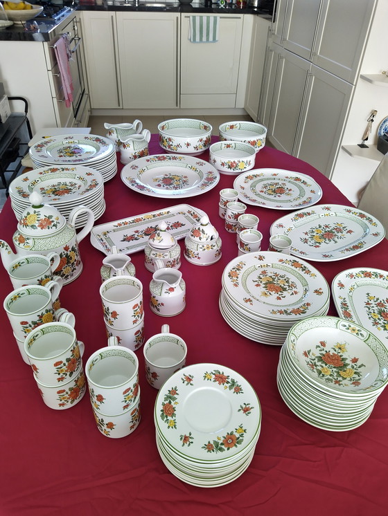 Image 1 of Villeroy & Boch dinnerware 12-person set