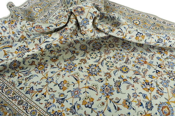 Image 1 of Hand-knotted Keshan cork oriental rug - 400 X 292 Cm