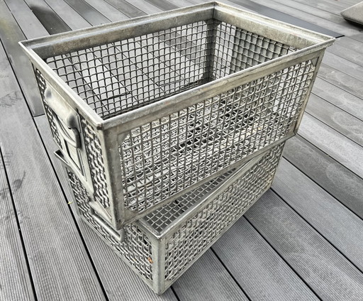 Caja apilable industrial Koni (juego de 2)