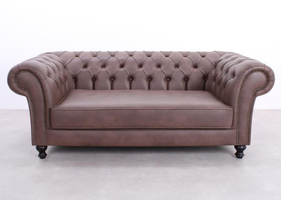 Image 1 of Canapé Chesterfield marron