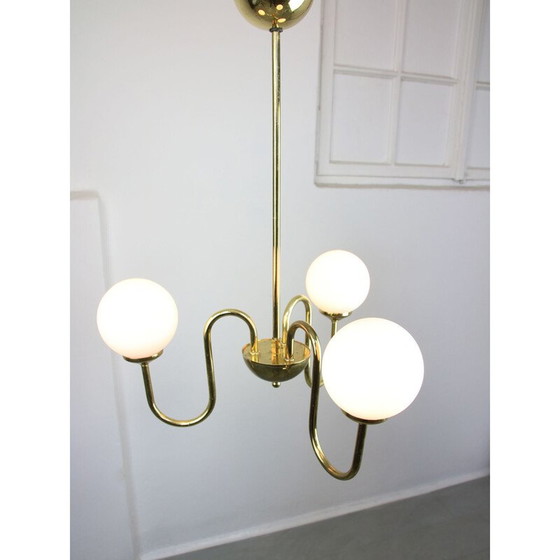 Image 1 of Lampadario vintage dorato in vetro opalino