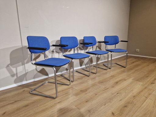 4X Gispen 1125 Cirrus Chairs