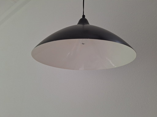 Lampe suspendue Orno conçue par Lisa Johansson-Pape