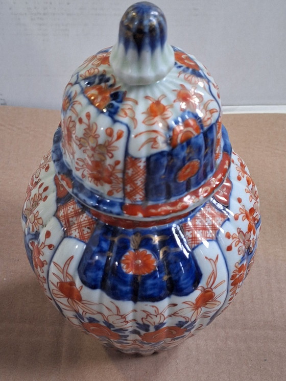 Image 1 of Jarrón japonés con tapa Imari 