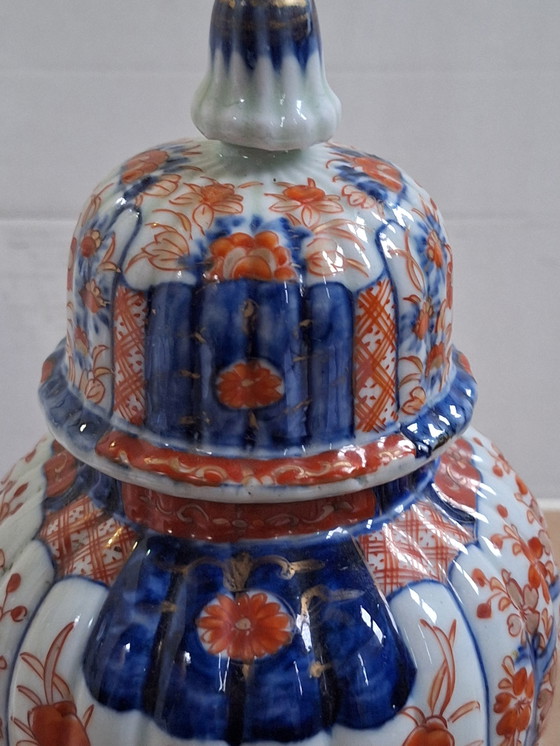 Image 1 of Jarrón japonés con tapa Imari 