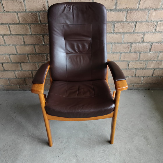 Image 1 of Sillón reclinable de diseño Farstrup tipo plus 5900 cuero rojo burdeos