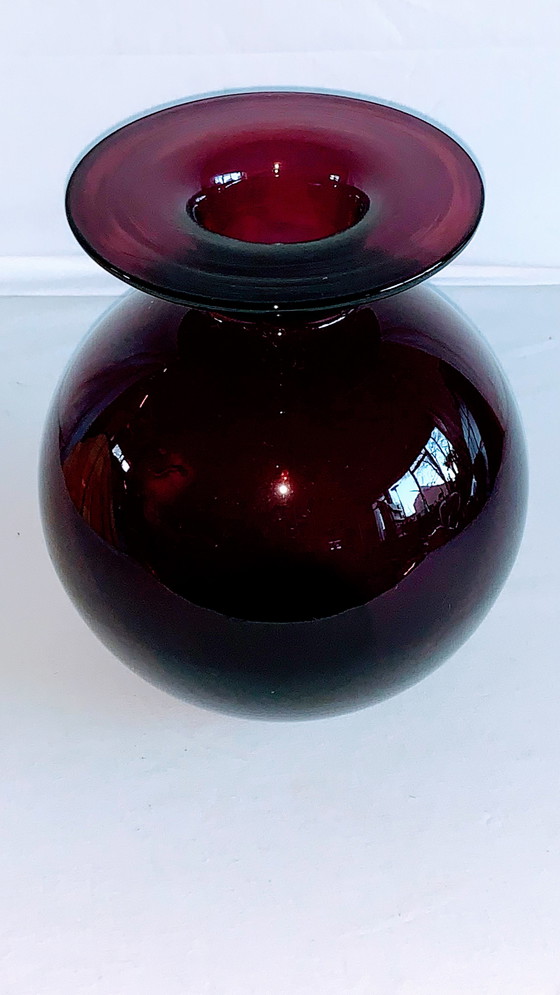 Image 1 of Finnish Design Vase Spherical Shape Bordeaux