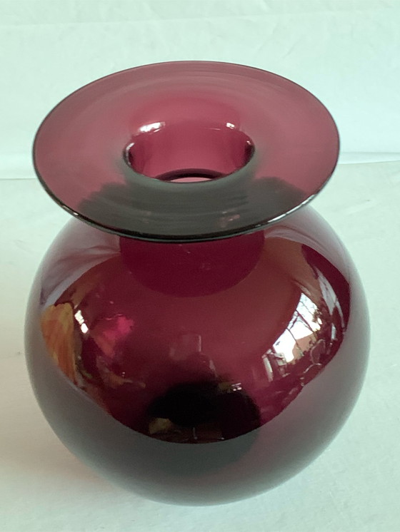 Image 1 of Finnish Design Vase Spherical Shape Bordeaux