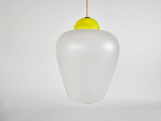 Image 1 of Design hollandais - Philips - Louis Kalff - Lampe lustre - verre satiné - années 50