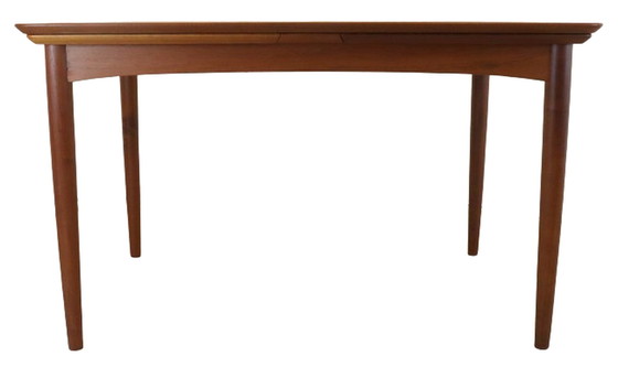 Image 1 of Skovby Mobelfabrik dining table