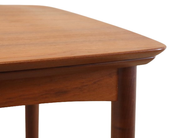 Image 1 of Skovby Mobelfabrik dining table