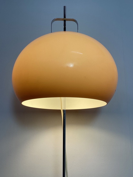 Image 1 of Lampadaire Vintage Harvey Guzzini Italie