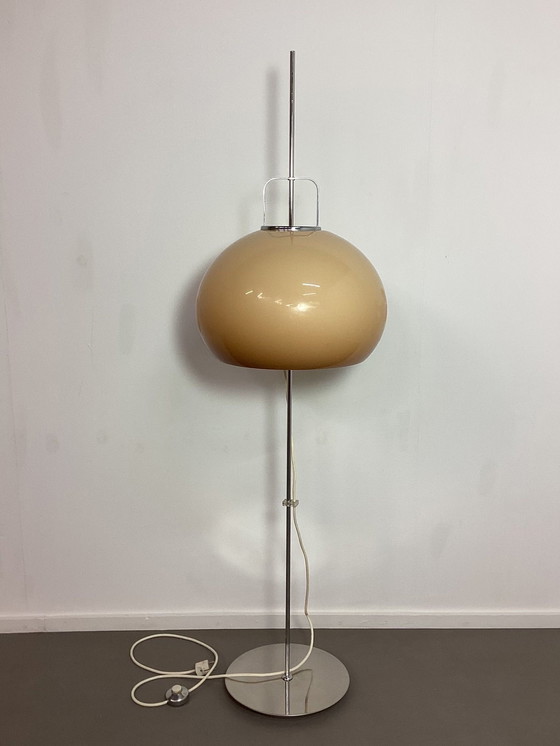 Image 1 of Lampadaire Vintage Harvey Guzzini Italie