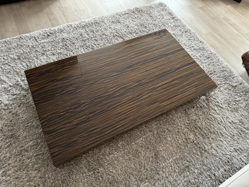 Zanotta Coffee Table Model Gerry In Glossy Ebony