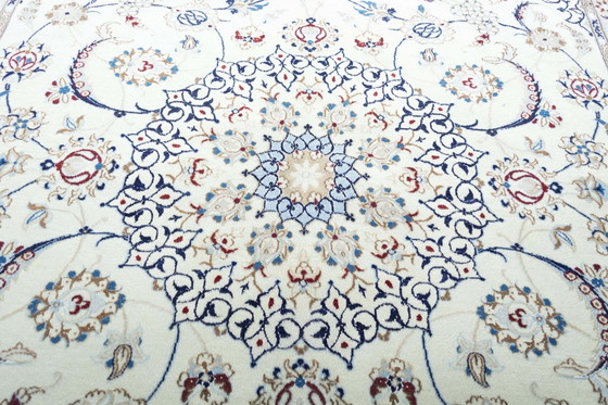 Image 1 of Alfombra persa Nain anudada a mano con seda - 302 x 205 cm