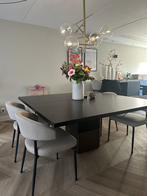 Van Rossum Dining Table Nota Bene