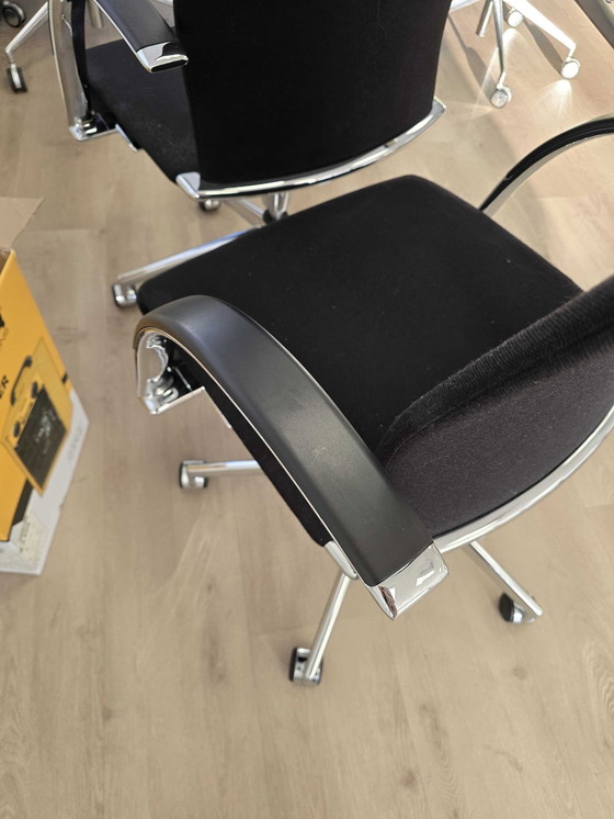 Image 1 of 4X Ahrend Adjustable Office Chair
