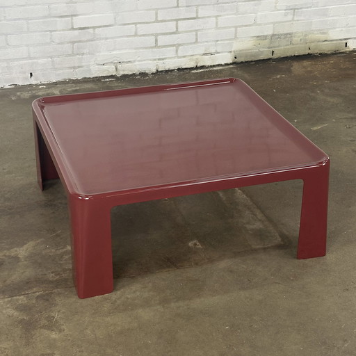 Amanta coffee table by Mario Bellini for B&B Italia in red