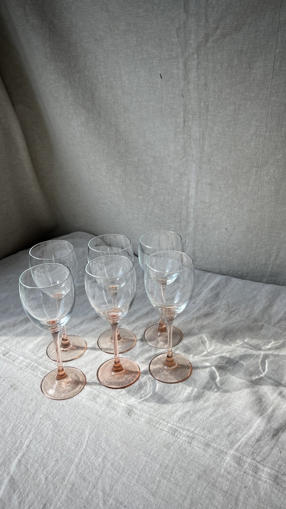 Image 1 of 6x pink luminarc rose wine glasses