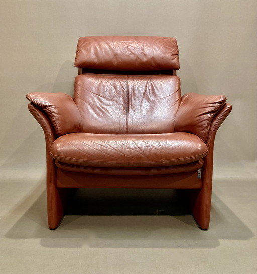 Erpo" tall leather armchair