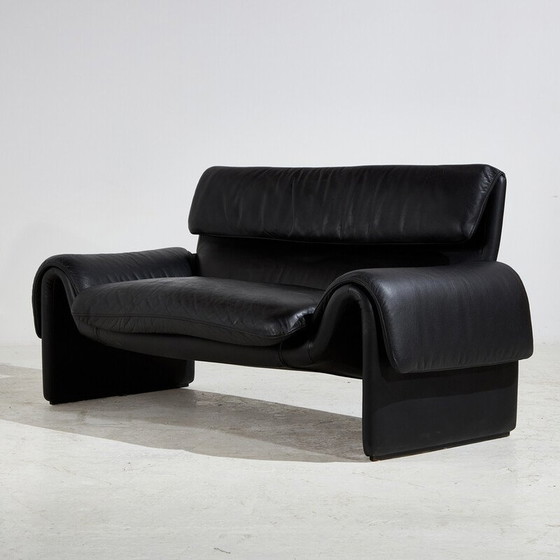 Image 1 of Vintage 2-seater sofa "Ds 2011" in leather for De Sede, Switzerland 1970