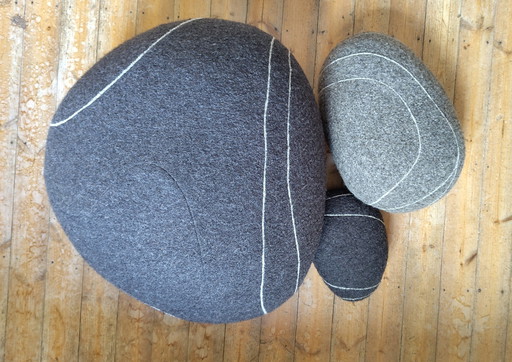 Smarin, Three Livingstones Poufs