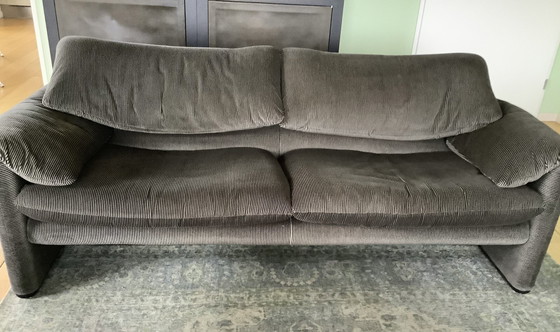 Image 1 of Divano 2 posti e mezzo modello Cassina Maralunga Grigio Nero Rigato.