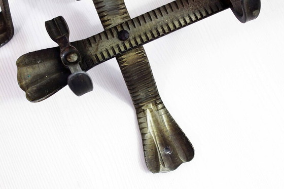 Image 1 of Grand porte-manteau des années 60 de style Art Déco tout en métal avec étagère.