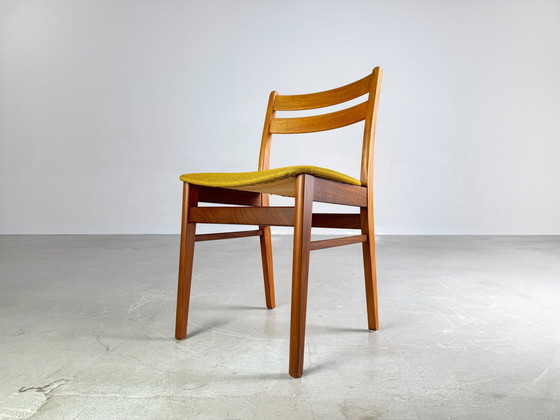 Image 1 of Set of 6 Midcentury Chairs Teak Danish Design Yellow 1960