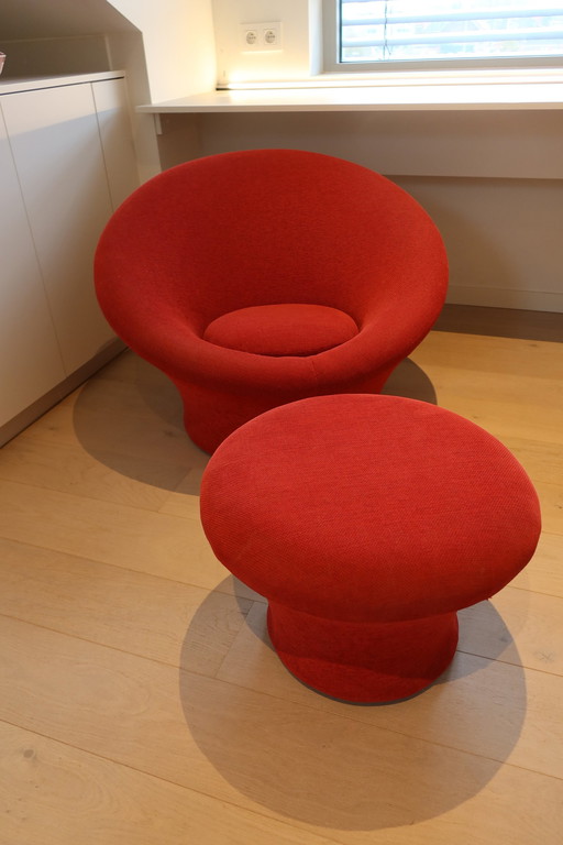 Mushroom Lounge Chair By Pierre Paulin For Artifort With Poof