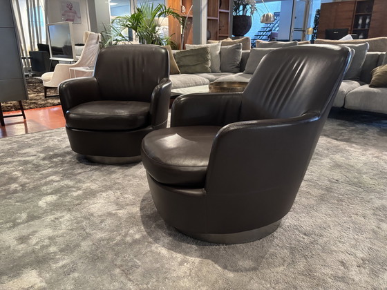 Image 1 of Minotti Jaques Swivel Armchair In Aspen Leather In