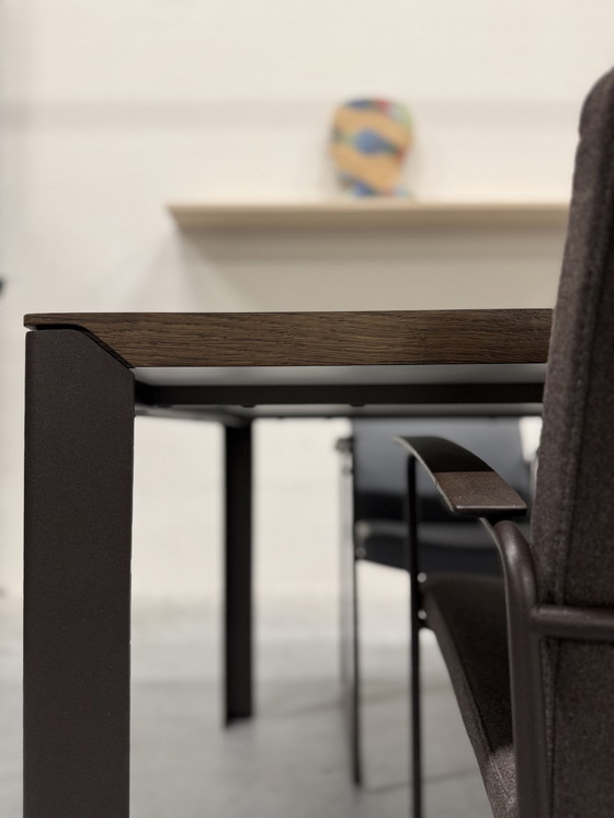 Image 1 of Leolux Kalia Dining Table Fenix Leaf Cocoa Orinoco 190