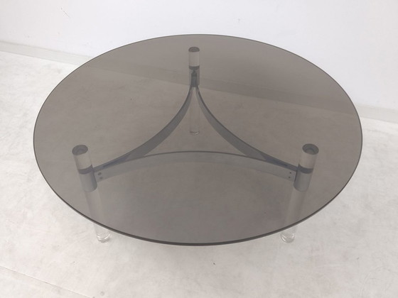 Image 1 of Lucite, chrome et verre Table de salon