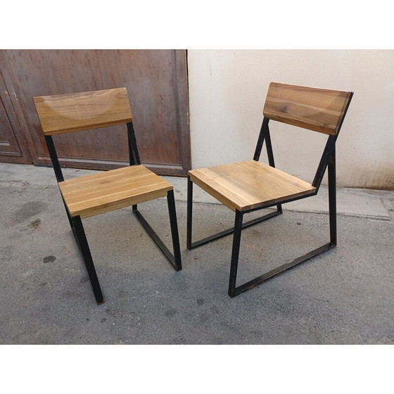 Image 1 of Pareja de sillas industriales en metal y madera.