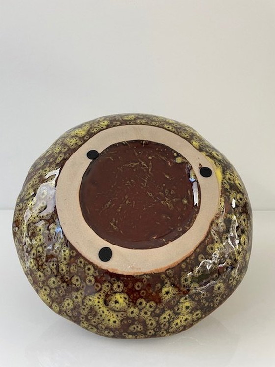 Image 1 of Jarrón de diseño Fungo de cerámica esmaltada verde musgo/marrón