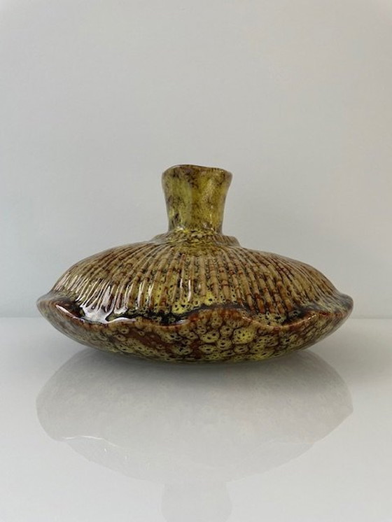 Image 1 of Jarrón de diseño Fungo de cerámica esmaltada verde musgo/marrón