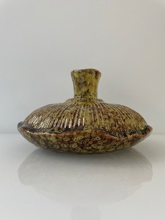 Image 1 of Jarrón de diseño Fungo de cerámica esmaltada verde musgo/marrón