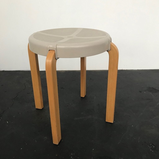 Kembo Stool