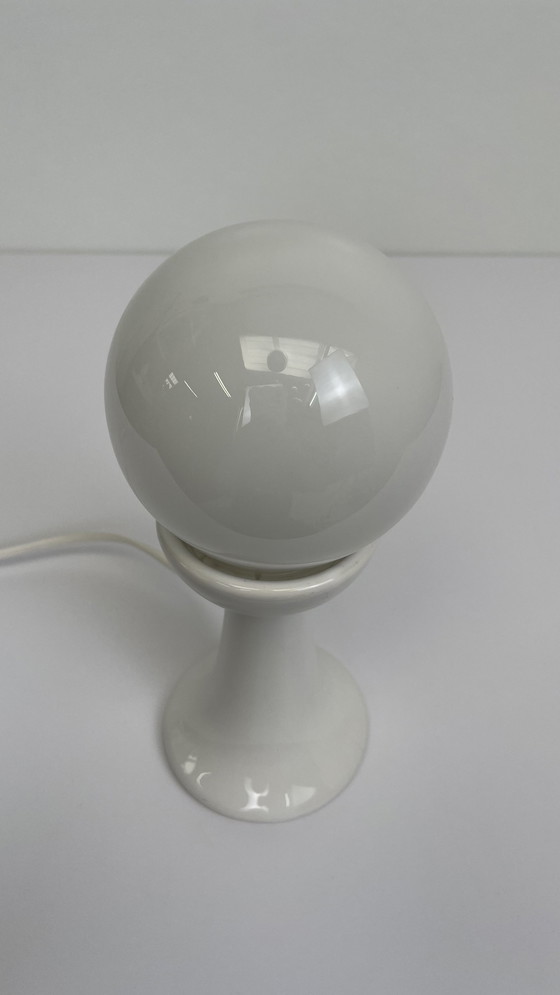 Image 1 of Lampe à boule de l'ère spatiale en céramique blanche Royal Delft