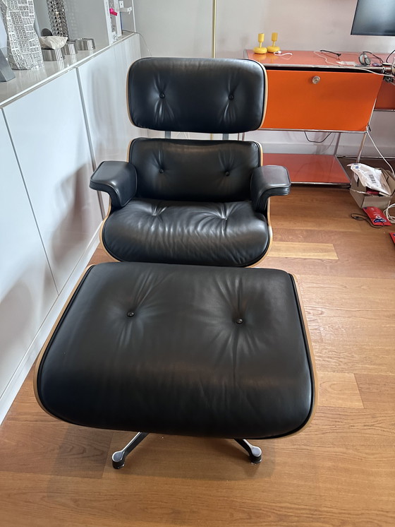 Image 1 of Eames lounge chair