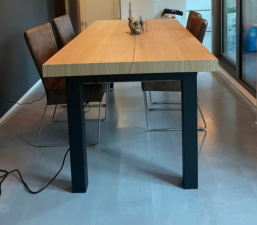 Desk And Table In One. Includes Two Screens, Power Cable And Connection To Laptop