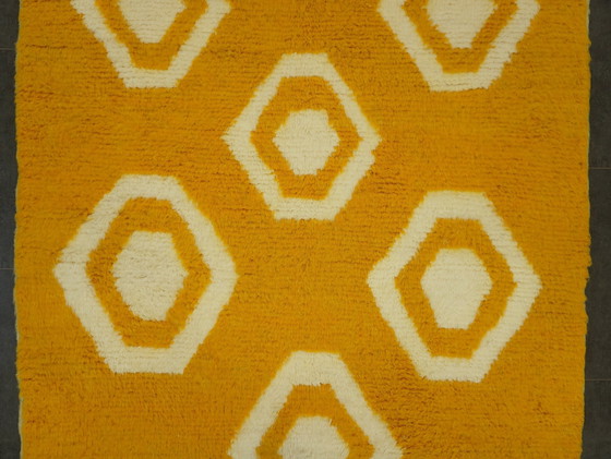 Image 1 of Berber Rug - 254 Cm X 160  Cm - Yellow And White Wool