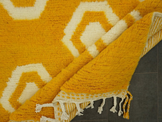 Image 1 of Berber Rug - 254 Cm X 160  Cm - Yellow And White Wool